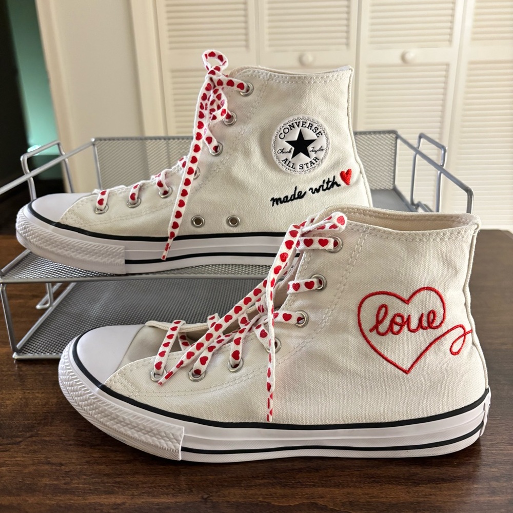 Converse Chuck Taylor High Top Sneakers White  6 Women's - Picture 2 of 10